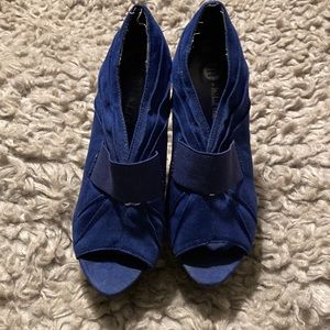 M by Michael Antonio Blue Open Toe Platform Heels